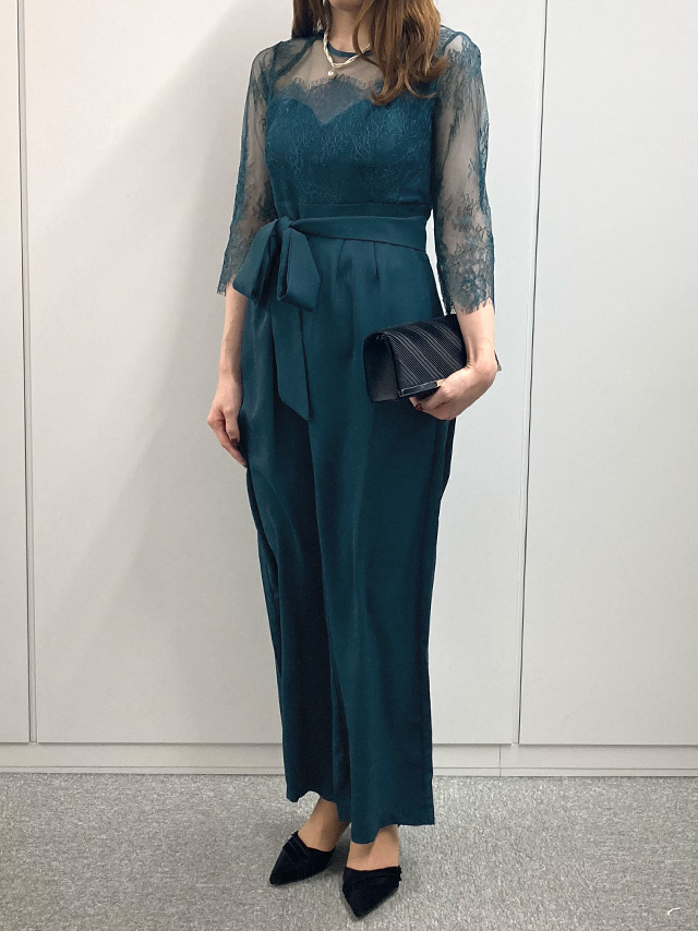 身長159cm骨格ウェーブのスタッフがrt-pt6805-2(ブルーグリーン)を着用したフロント画像