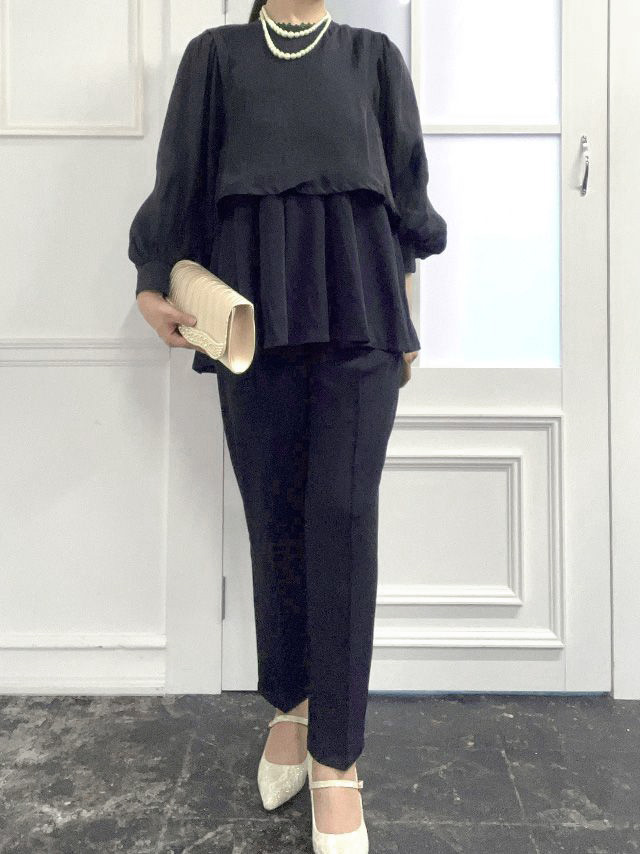 身長164cm骨格ストレートのスタッフがrt-pts88669(ネイビー)を着用したフロント画像