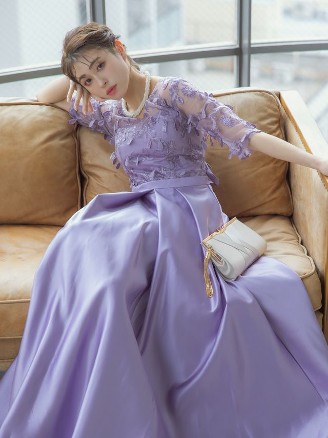 SUPER SALE] Vネック立体刺繍レース袖ありロング丈パーティードレス