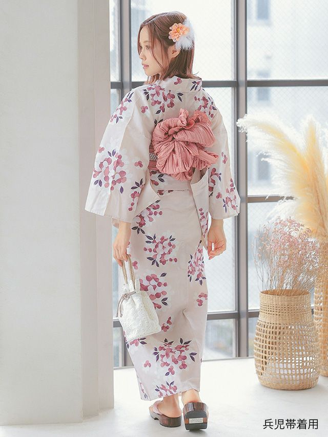 山桜柄フェミニンクリーム上品ゆかた2点セット (浴衣+兵児帯)｜Retica