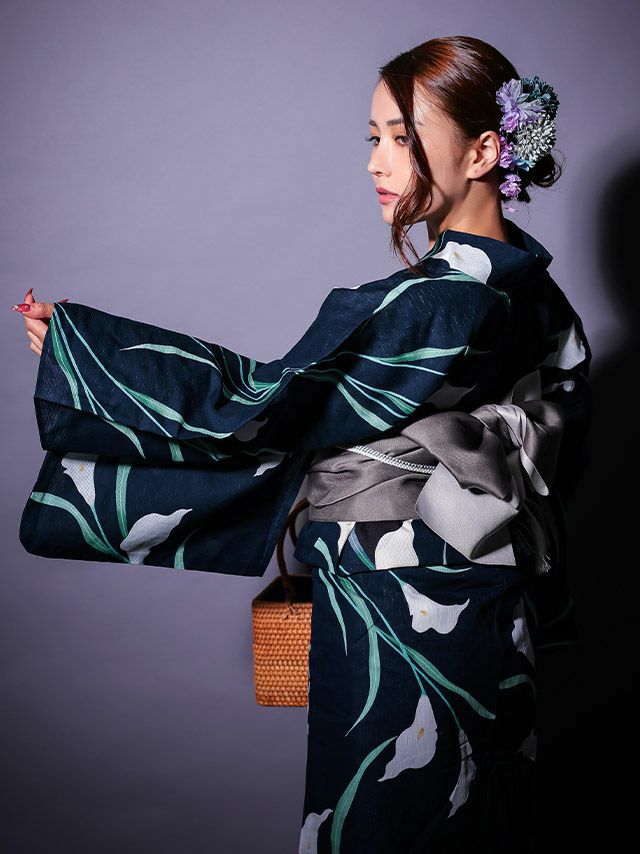 Tika 浴衣濃紺 菖蒲 柄 Tika 紺地に花火柄浴衣2点セット 浴衣 品番