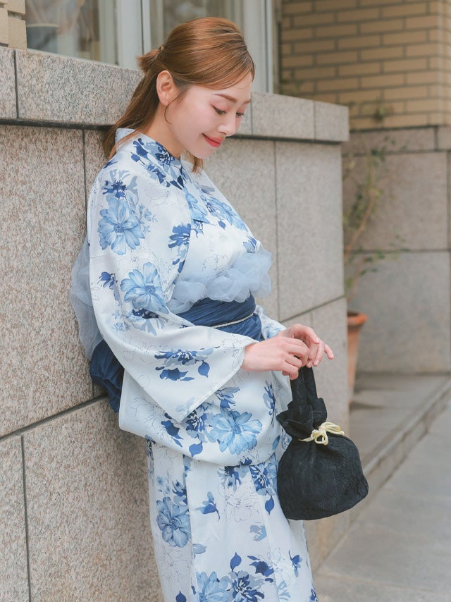 浴衣早割] 白地に水彩ブルー花柄フェミニン2wayワンピース浴衣3点