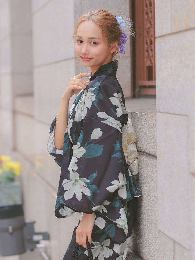浴衣早割] 黒地に白牡丹柄シック2wayワンピース浴衣3点セット（羽織＋