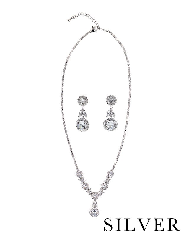 キラキララウンドビジュー×フラワーモチーフビジューネックレス×ピアス